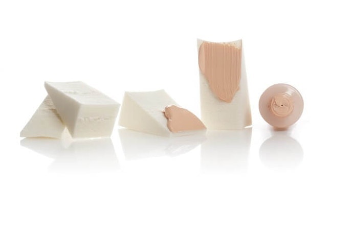 Perhatikan bahan yang digunakan