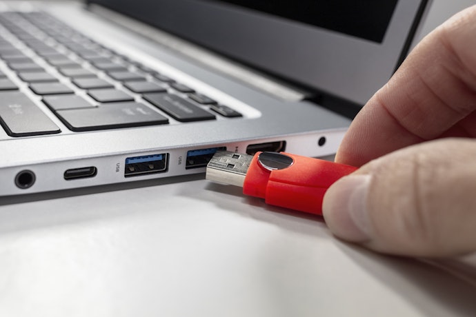 Utamakan flashdisk 64 GB yang masih terjangkau untuk ukuran kapasitas besar