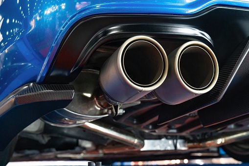 Untuk pengguna mobil manual, pastikan untuk memasang resonator khusus mobil manual