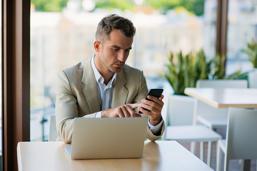 Periksa legalitas calon pedagang aset crypto