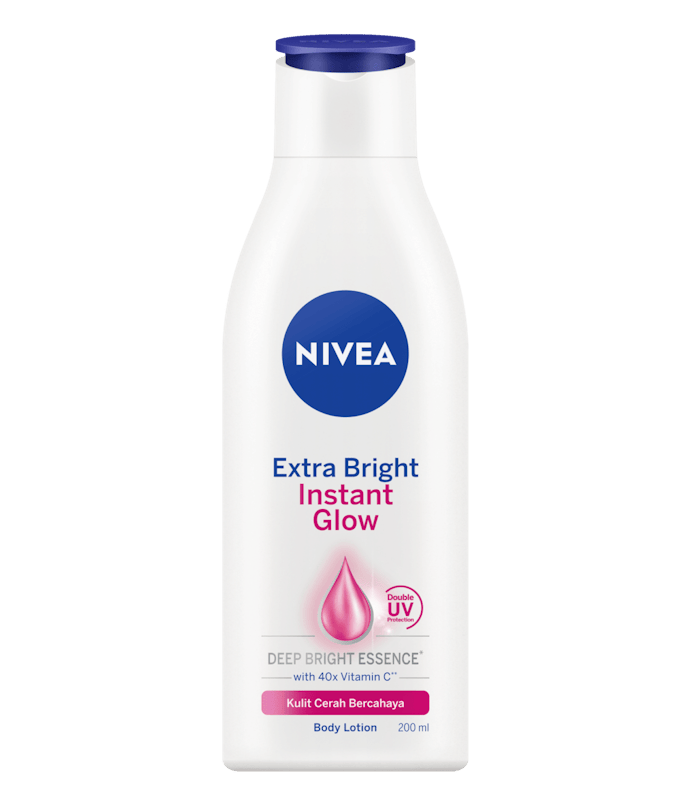 Ingin mencerahkan atau meratakan warna kulit yang belang? Carilah produk yang kaya akan vitamin C misalnya pada seri Nivea Extra Bright