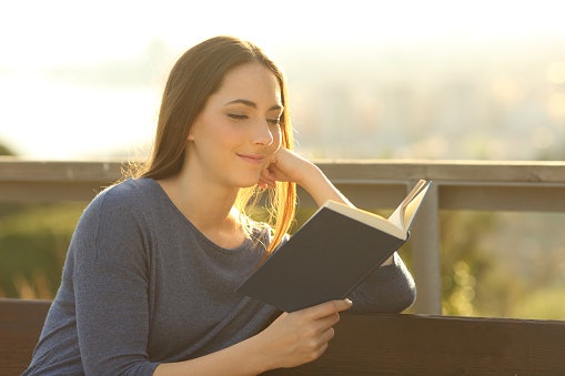 Untuk Anda yang ingin lebih mengenal diri sendiri, bacalah buku tentang potensi diri dan self-love