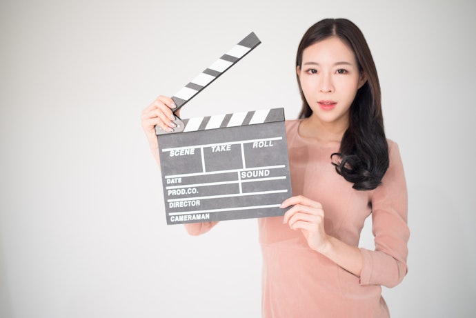 Jangan lupa untuk mengecek rating dan durasinya
