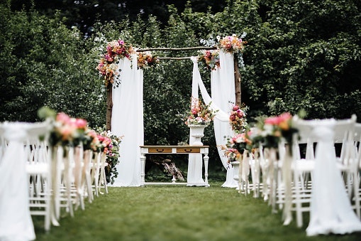 Perhatikan spesialisasi yang dimiliki wedding organizer