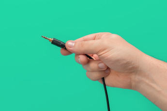 Perhatikan output yang ditawarkan produk