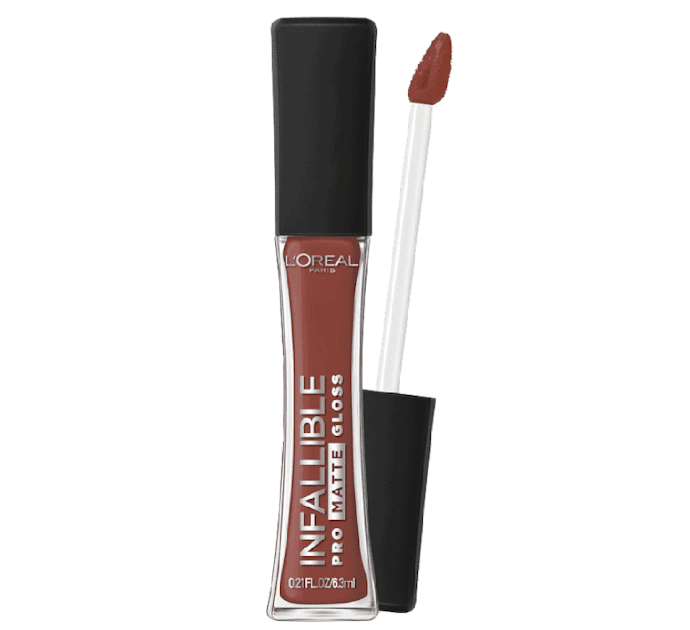 Infallible, makeup tahan lama dengan hasil layaknya profesional
