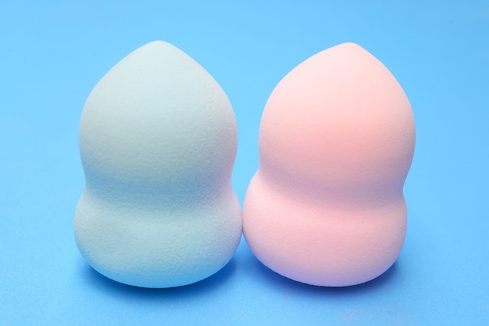 Gourd, mudah digenggam saat mengaplikasikan makeup