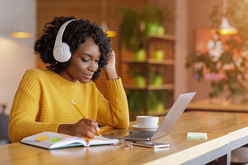 Audio-lingual, saatnya melatih kemampuan active English
