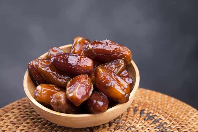 Kurma dan cokelat, menu camilan buka puasa yang manis dan praktis