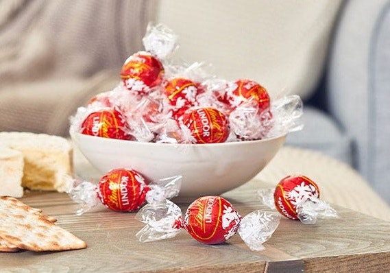 Lindor, coklat dengan isian yang lezat