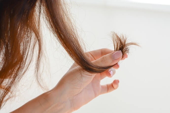 Ceramide dan keratin, memperbaiki struktur rambut yang rusak, rontok, patah, dan bercabang
