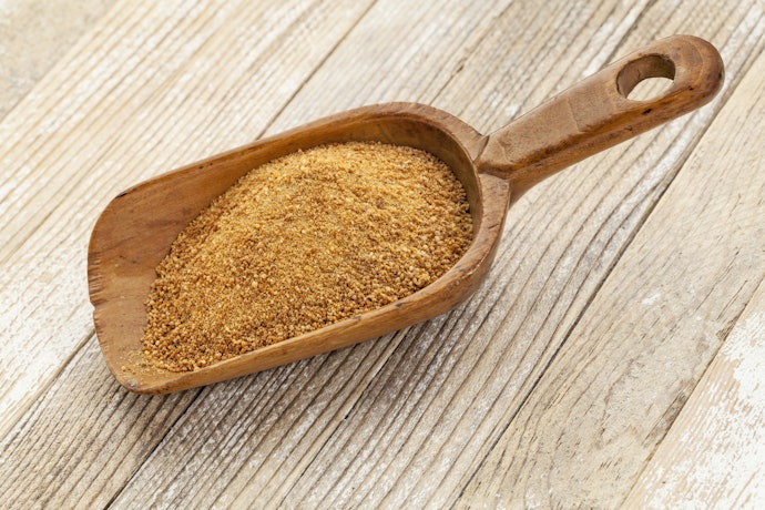 Gula aren: Aromanya lebih harum sehingga cocok untuk membuat kue tradisional
