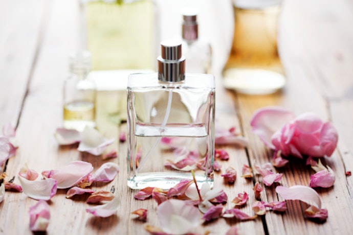 8 Pilihan Parfum Cowok Terbaik yang Wajib Dimiliki - Krjogja