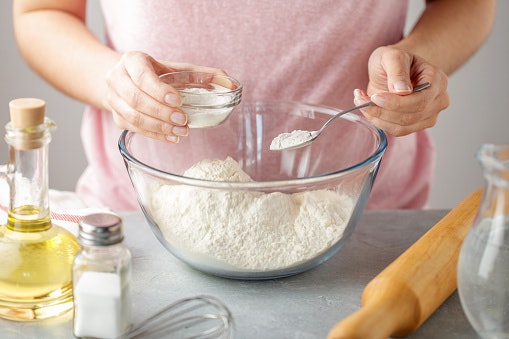 Baking powder double acting, perlu dua tahap untuk mengaktifkannya