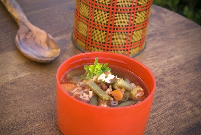 Jar atau mangkuk, cocok untuk makanan yang berkuah