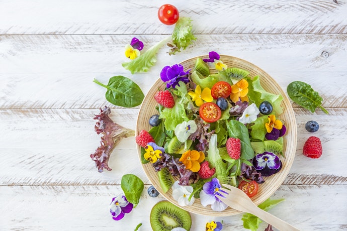 Garpu salad: Bentuk khas dengan belahan panjang di tengah