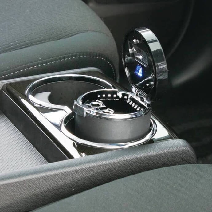 Tipe cup holder: Berdaya tampung besar, cocok untuk si perokok berat