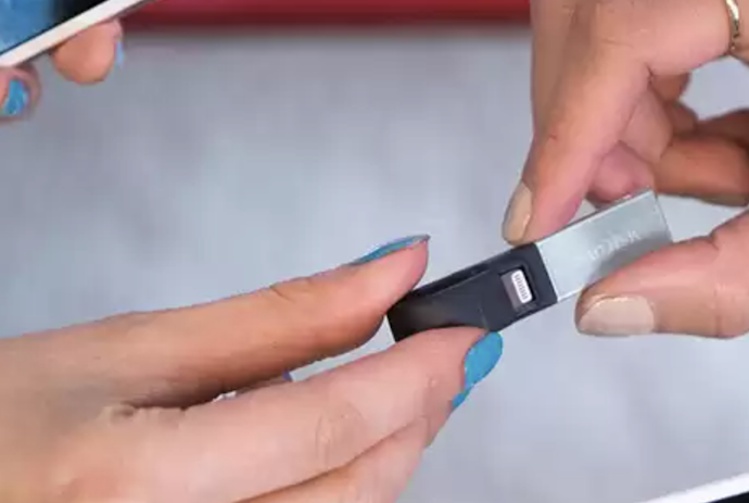 iXpand, tawarkan dua konektor sekaligus