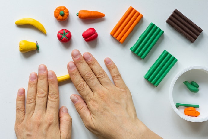 Polymer clay bertekstur lembut: Mudah di-conditioning sehingga menghemat waktu