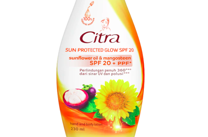 Khasiat melindungi dari sinar matahari: Body lotion Citra yang memiliki filter UV