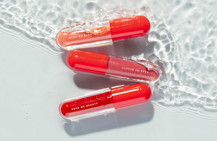 Lipstik cair, untuk membuat warna bibir lebih dramatis