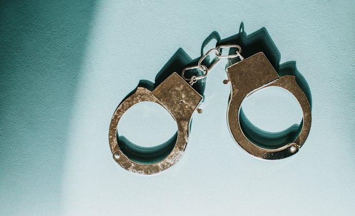 Kisah pelanggar hukum, sarat cerita menarik