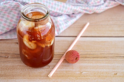 Iced lychee tea, minuman manis pelepas dahaga