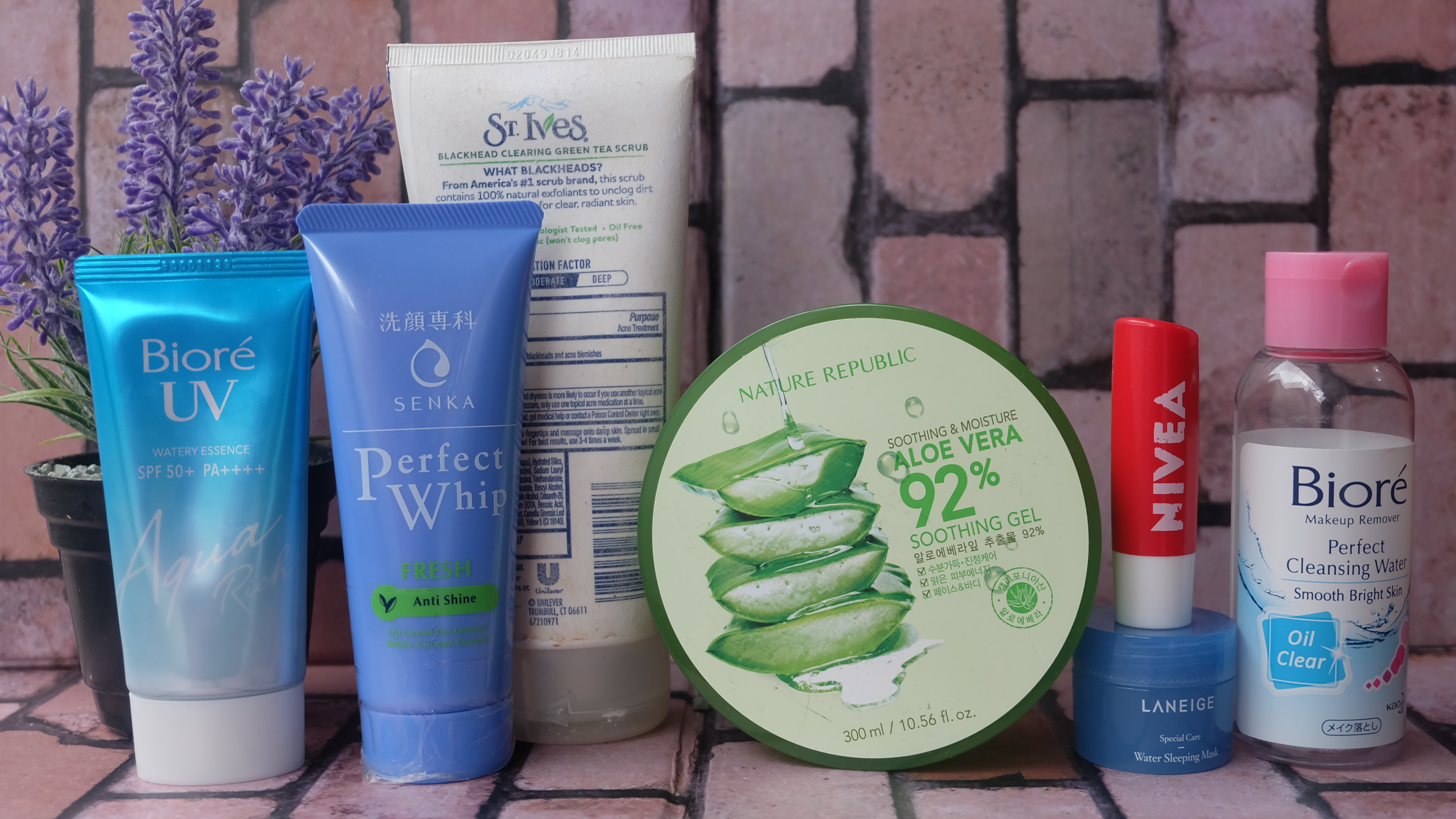 7 Rekomendasi Produk Skincare Antiribet untuk Pemula 