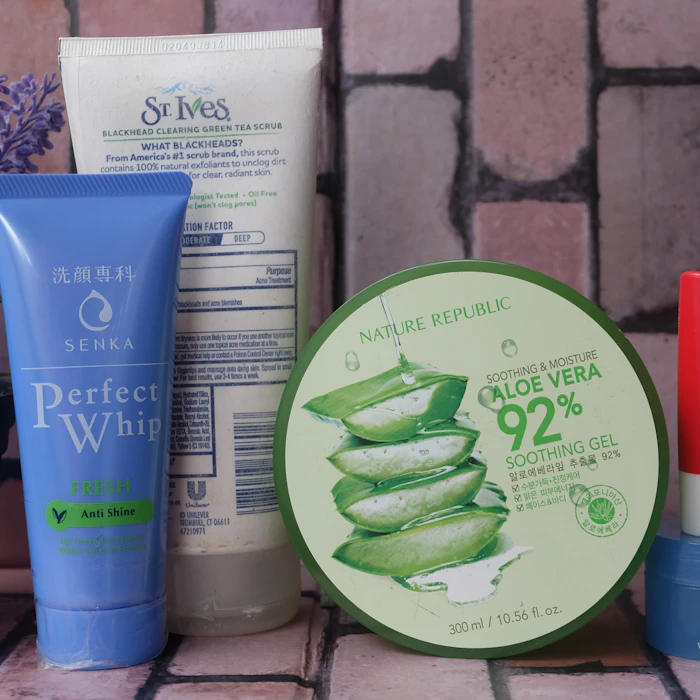 7 Rekomendasi Produk Skincare Antiribet untuk Pemula