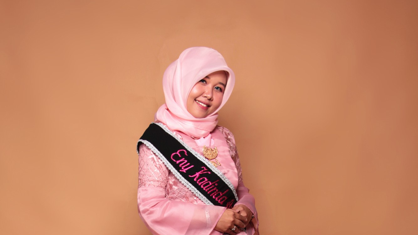 Tampil Natural dan Flawless Saat Wisuda dengan 8 Rekomendasi Produk Ini