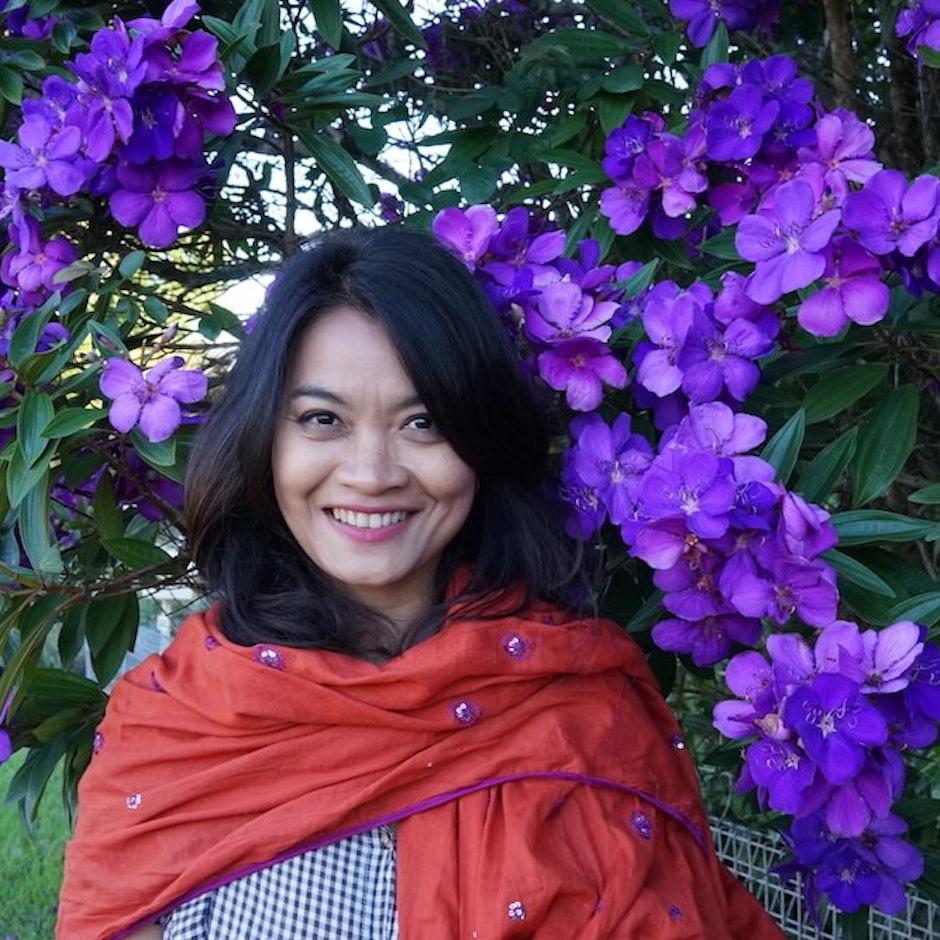 10 Rekomendasi Perlengkapan Traveling untuk Wanita yang Penting untuk Dibawa