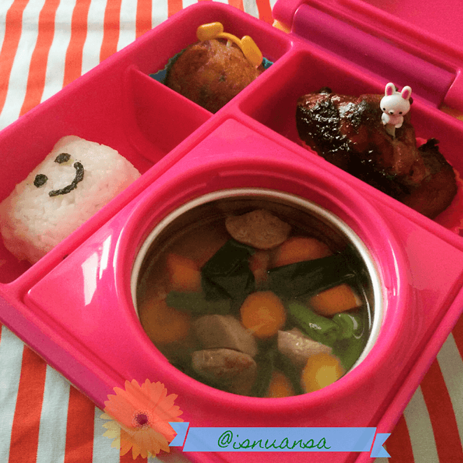 7 Rekomendasi Alat yang Perlu Disiapkan untuk Membuat Bekal Sekolah Anak/Bento