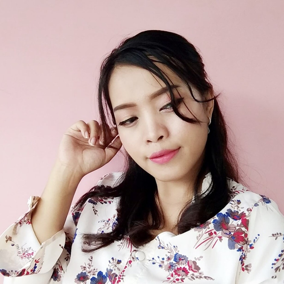 Intip 7 Rekomendasi Produk Makeup untuk ke Pesta