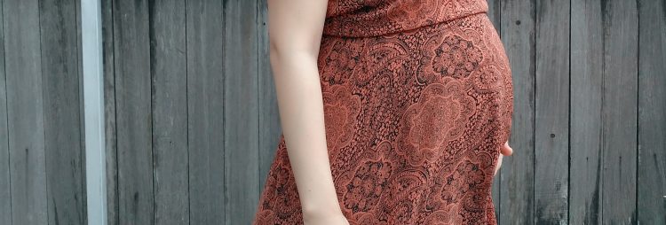 9 Rekomendasi Baju Hamil yang Nyaman dan Modis