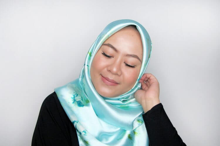 7 Rekomendasi Produk Shampoo untuk Perawatan Rambut Berhijab