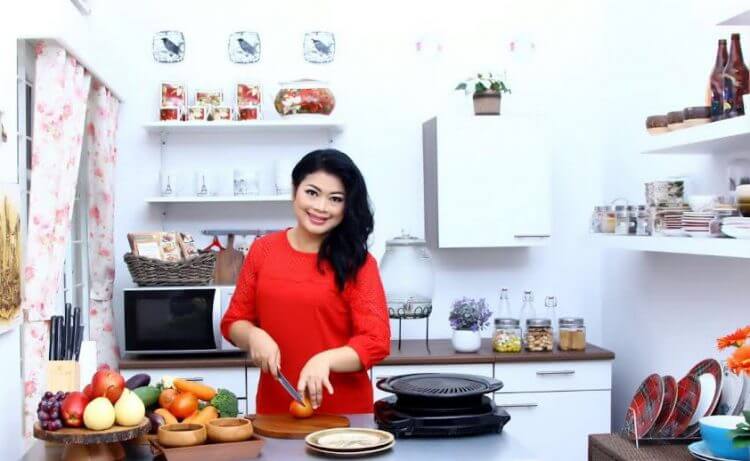 9  Rekomendasi Peralatan Dapur Elektronik yang Sebaiknya Dimiliki oleh Anda yang Hobi Masak!