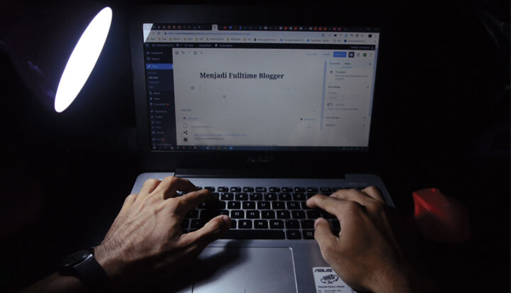 7 Rekomendasi Peralatan yang Wajib Dimiliki Seorang Content Writer