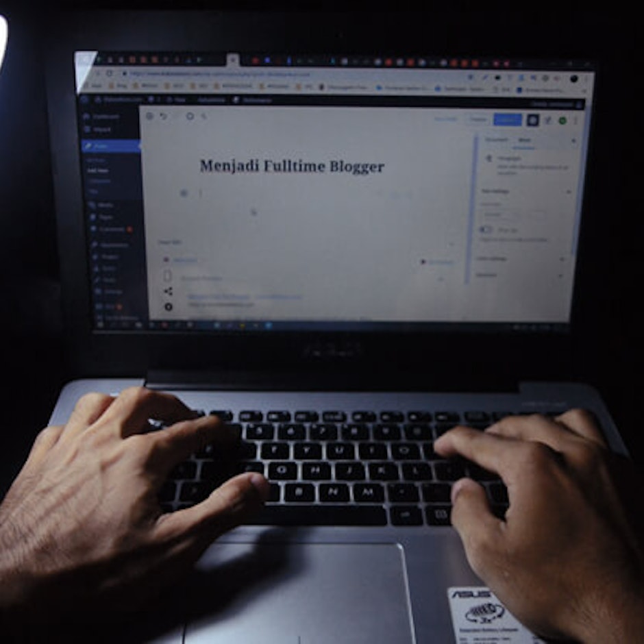 7 Rekomendasi Peralatan yang Wajib Dimiliki Seorang Content Writer