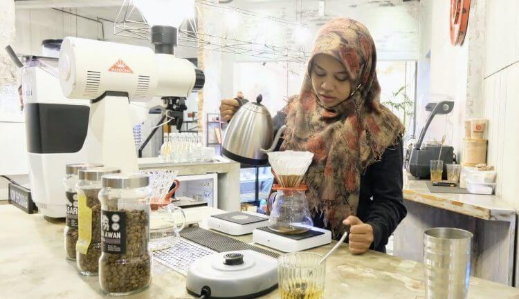 8 Rekomendasi Produk untuk Membuat Minuman Ala Kafe di Rumah