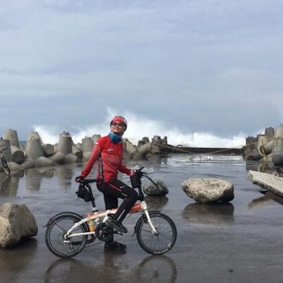 8 Rekomendasi Produk Pendukung untuk Bersepeda yang Aman dan Nyaman