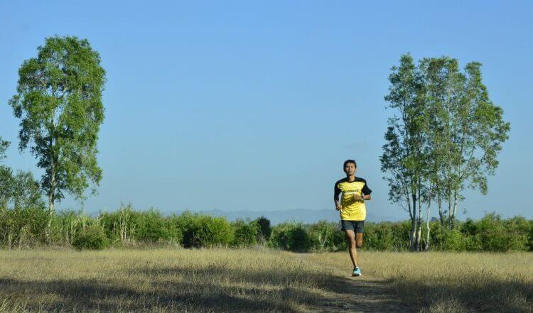 9 Rekomendasi Produk Pendukung untuk Pelari Pemula