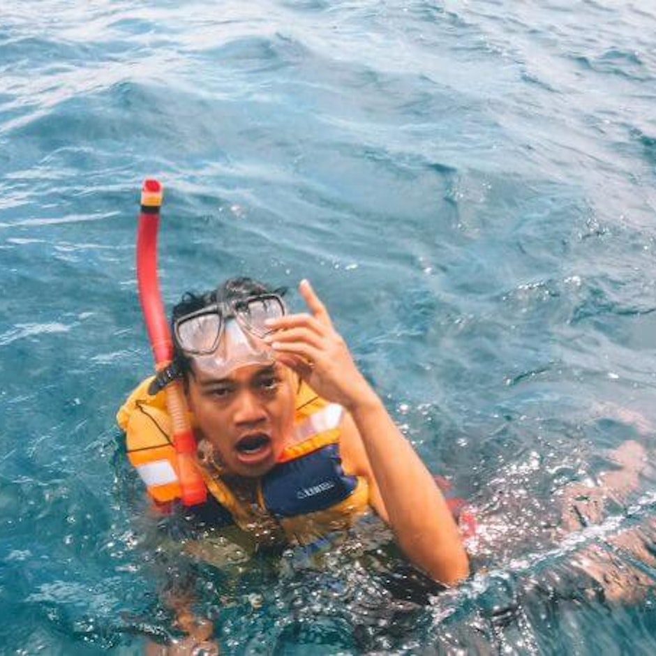 8 Rekomendasi Barang yang Wajib Dibawa Saat Liburan ke Pantai