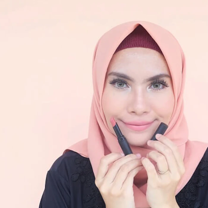 7 Rekomendasi Lipstik Warna Nude