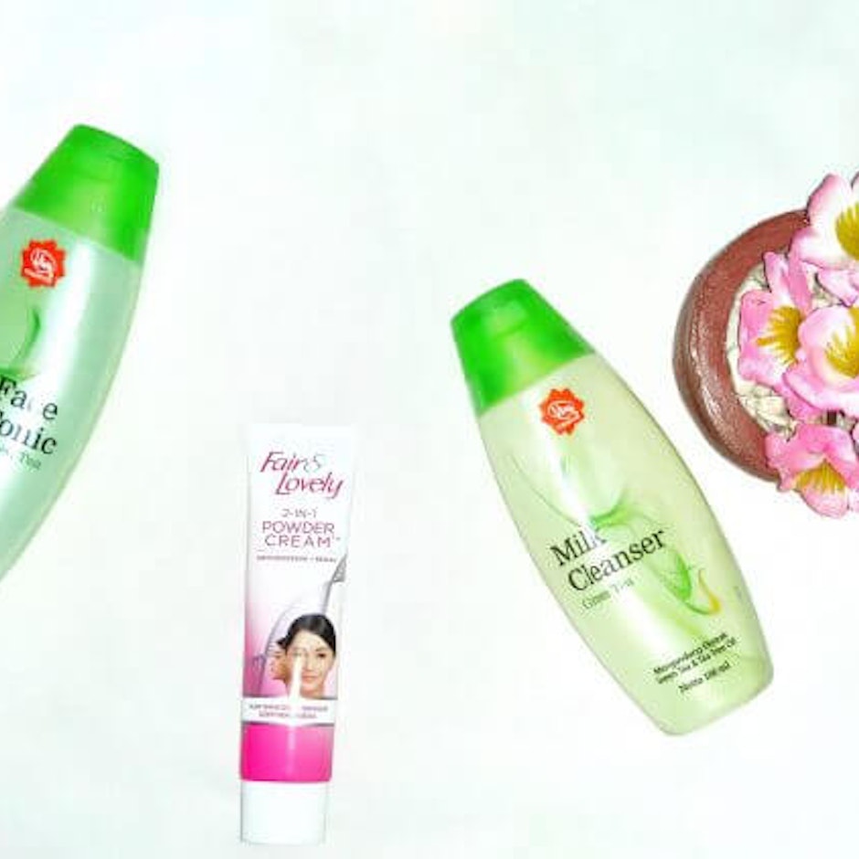 8 Rekomendasi Produk Skincare untuk Kulit Kusam dan Berjerawat