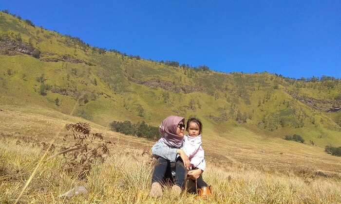 7 Rekomendasi Produk yang Perlu Disiapkan saat Wisata Outdoor Bersama Anak 