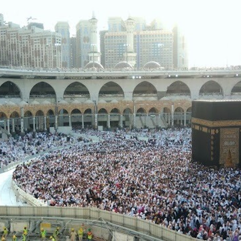9 Rekomendasi Perlengkapan yang Perlu Dipersiapkan untuk Haji dan Umrah