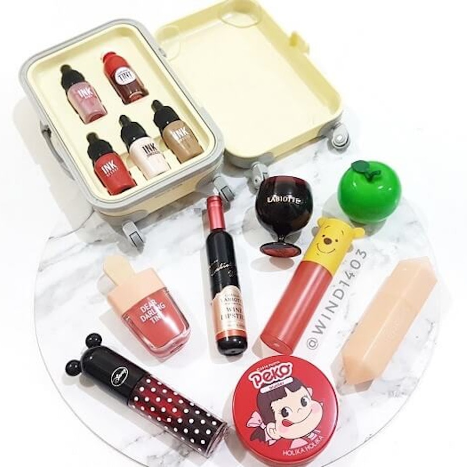 8 Rekomendasi Produk Perona Bibir dengan Kemasan Menggemaskan