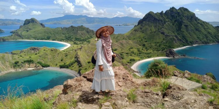 8 Rekomendasi Outfit untuk Muslimah Traveller