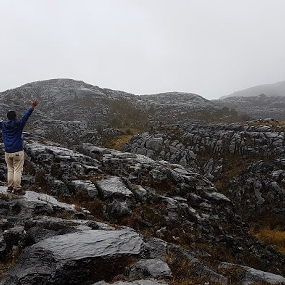 Traveling Gak Pakai Ribet? Ini 8 Rekomendasi Barang yang Wajib Dimiliki