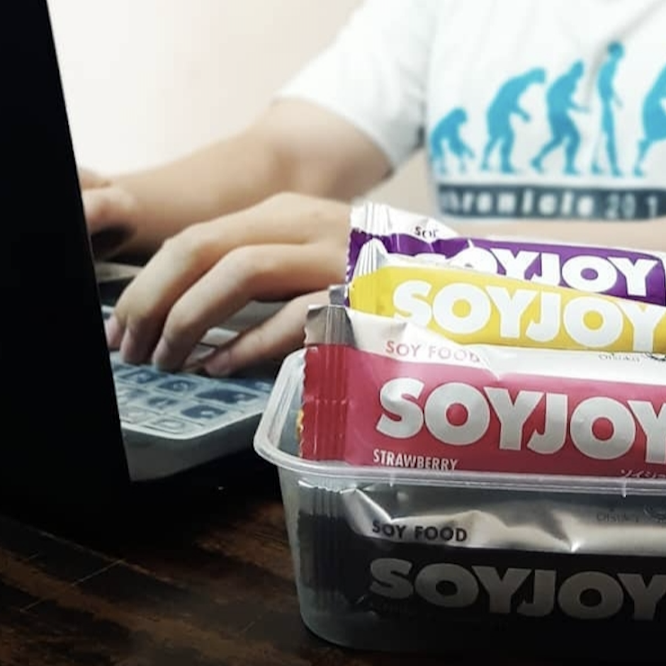 Kesehatan: 10 Makanan dan Minuman untuk Mendukung Performa Olahraga Rekomendasi Rizalnutritionist